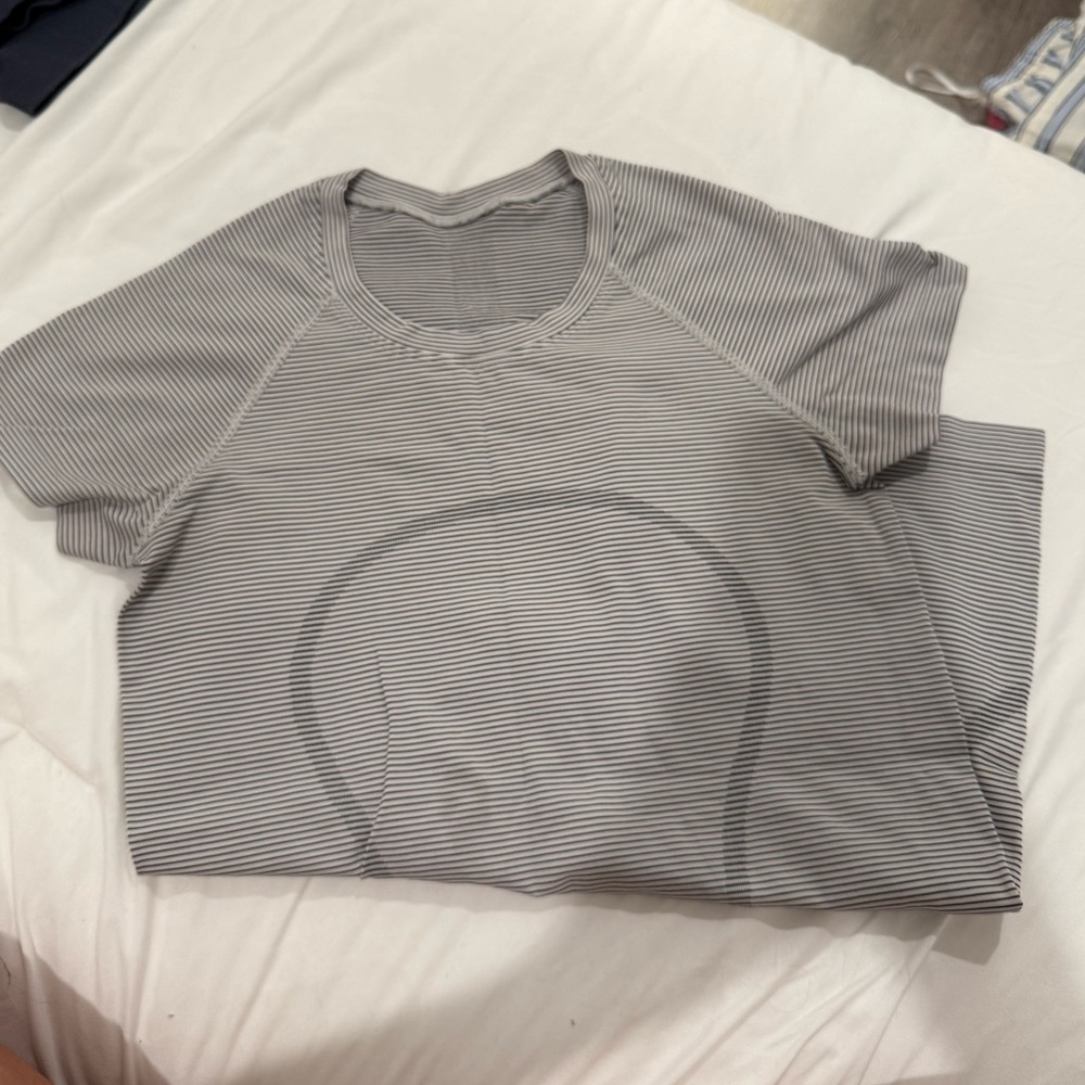 Lululemon swiftly tech